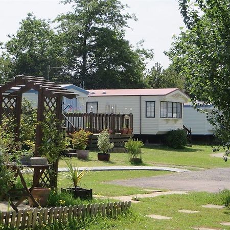 Spindlewood Country Holiday Park - Caravan Park เฮสติงส์ ภายนอก รูปภาพ